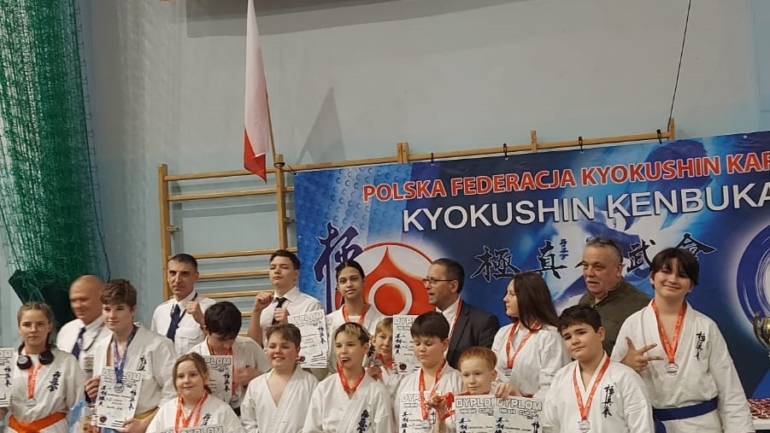 MIĘDZYZDROJSKI KLUB SPORTOWY BUSHIDO NA TURNIEJU KARATE WASHI CUP IV